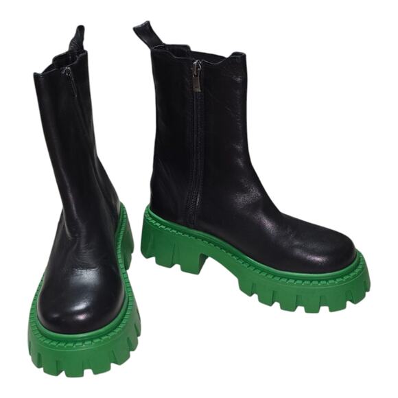 Steve Madden Shoes - Steve Madden Charges Black Green Sole Leather Zip Up‎ Chunky Boots size 7 New